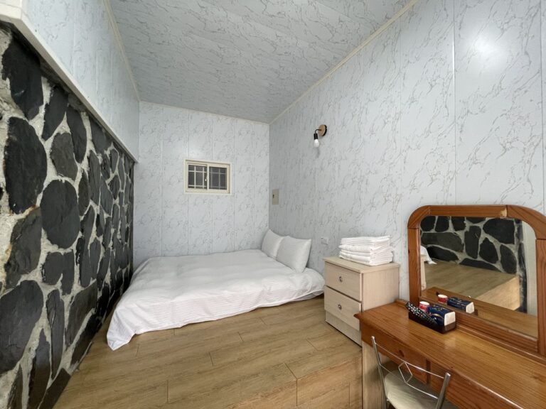 B 區｜六人溫馨小木屋3