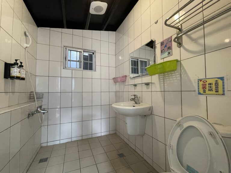 B 區｜四人溫馨小木屋3