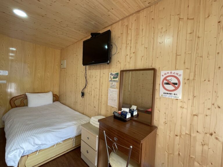 B 區｜二人溫馨小木屋2