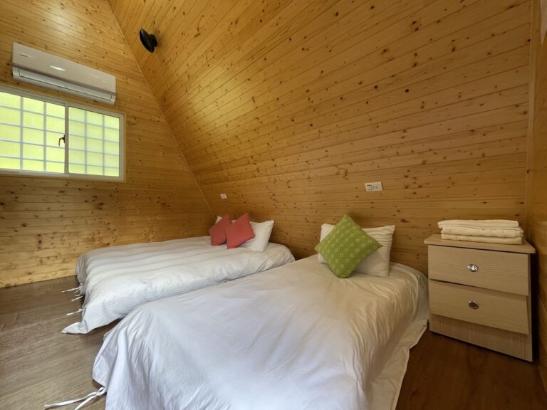 第三層 C區｜特色木屋住宿-哈比屋三人房-4